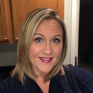 Meet your Posher, Nikki